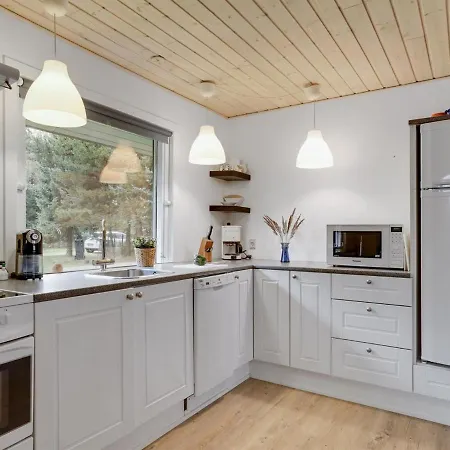 Zoelestine - 1km From The Sea By Interhome * Hals