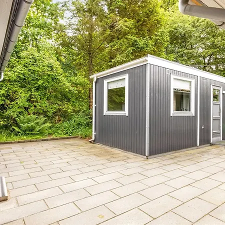 Zoelestine - 1km From The Sea By Interhome * Hals